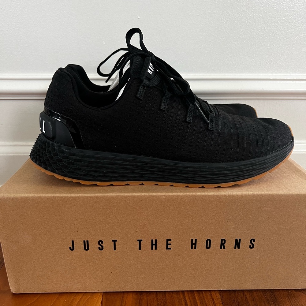 NO BULL Ripstop Runner, Black (Men’s size 9, women’s size 10.5)